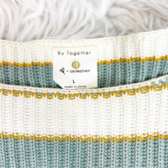 BY TOGETHER COLLECTION GREEN WHITE STRIPE RIBBED 1/2 SLEEVE CROP SWEATER LARGE - Picture 2 of 5